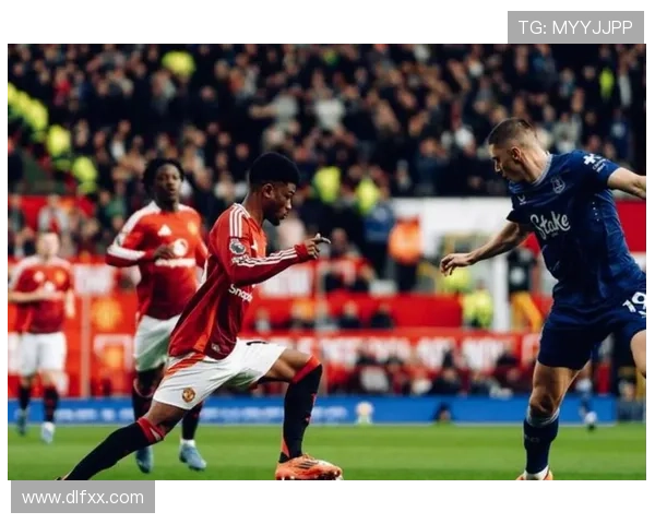 曼联防守体系漏洞频出，球队稳定性面临考验，对赛季走势形成制约