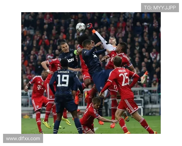 曼联战术体系缺乏稳定性问题显现,当前赛季球队表现波动已逐步反映 曼联战术体系缺乏稳定性问题显现,当前赛季球队表现波动已逐步反映