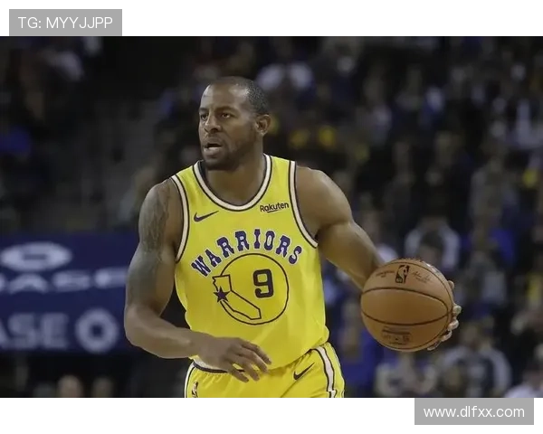 沃克·凯斯勒挡拆拉开空间助力球队提升关键时刻得分效率